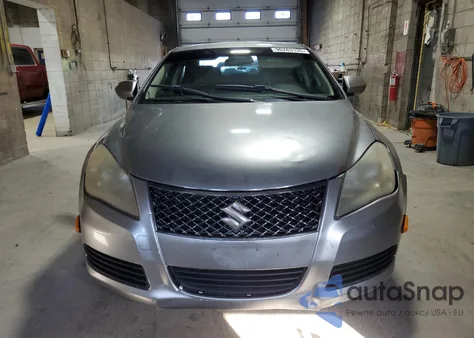 2010 Suzuki Kizashi Se z USA, uszkodzony, nr VIN JS2RE9A38A6100423